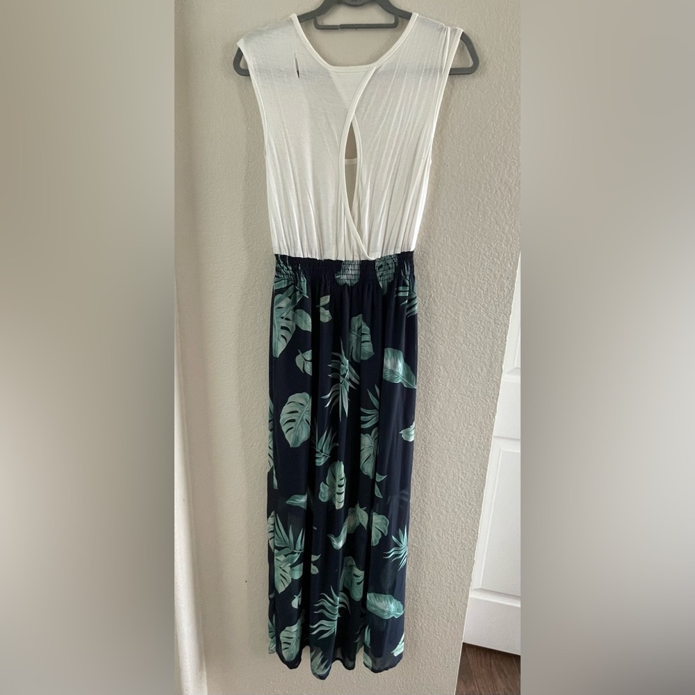 Maxi Dress - Picture 2 of 4
